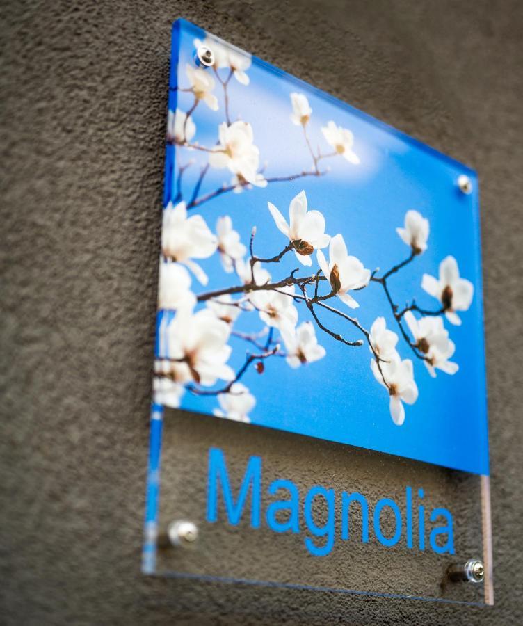 Apartment Magnolia Карлщат Екстериор снимка